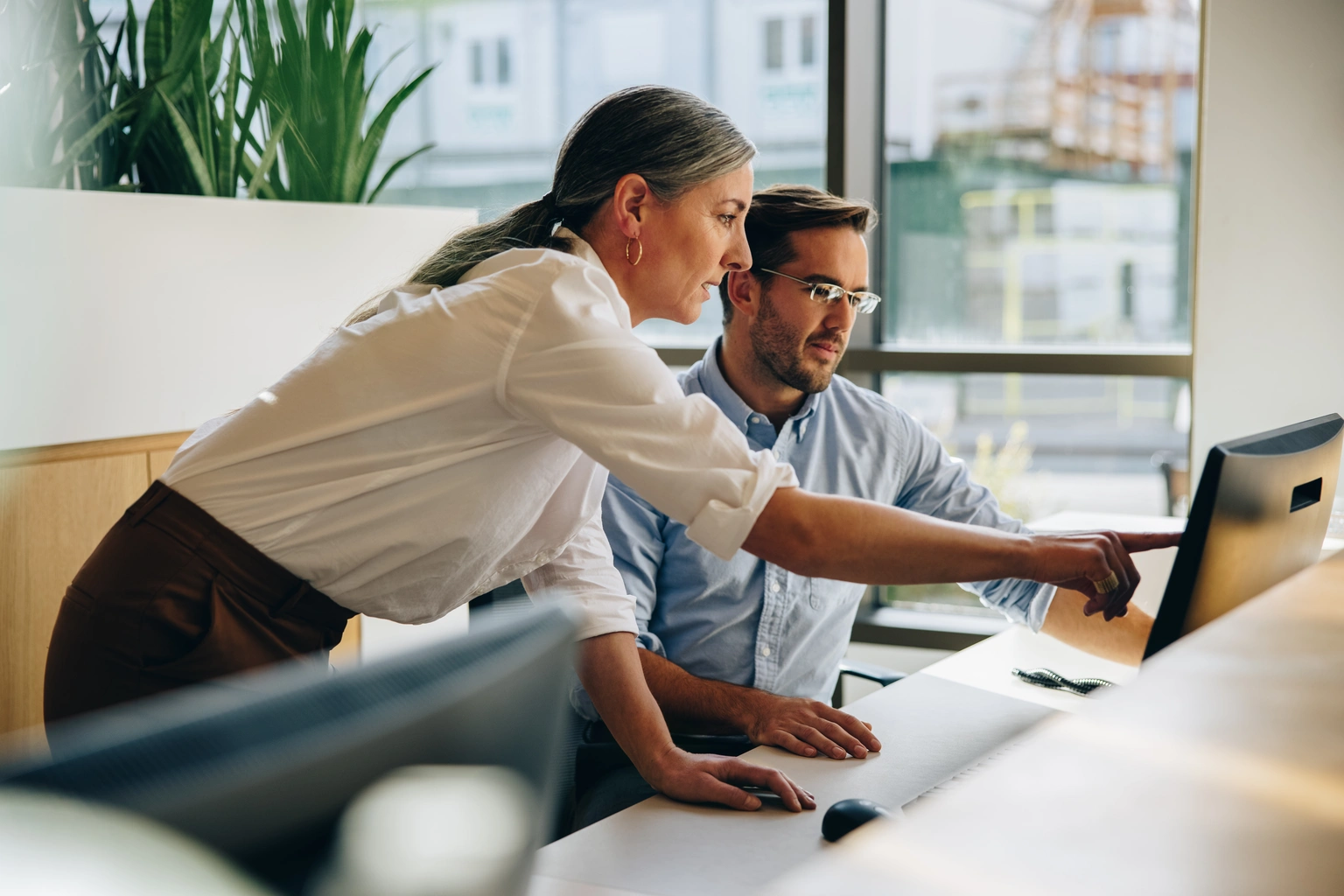 What does a registered agent do for your business?